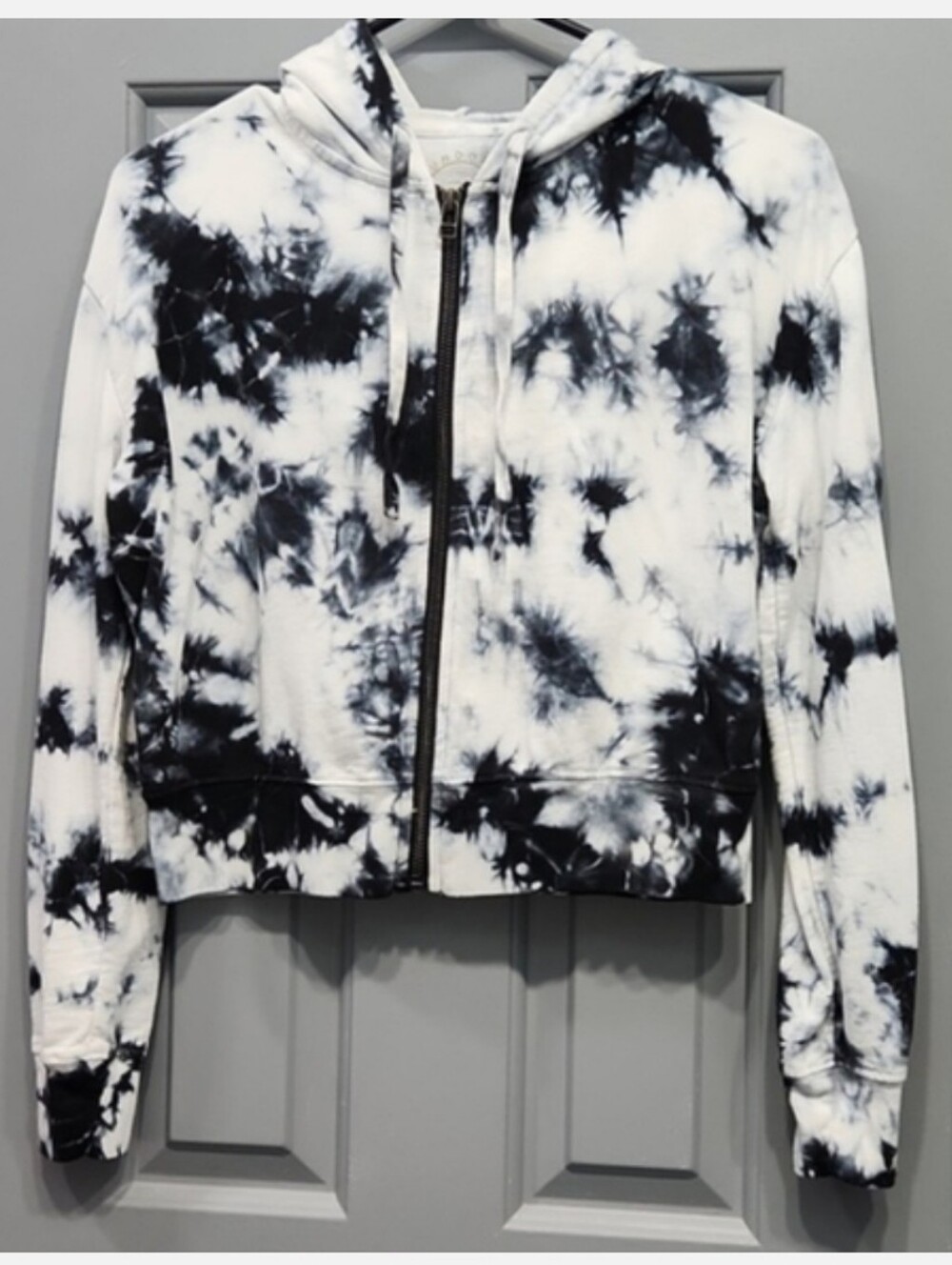 NWOT Sundown by Splendid Black White Tie Dye Full Zip Crop Hoodie Jacket XS